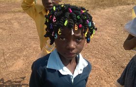ISM Alumni e.V. goes social – und ermöglicht Kindern in Afrika eine Schulausbildung